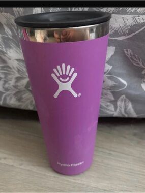 Hydro Flask Lavender Travel Tumbler with Black Lid